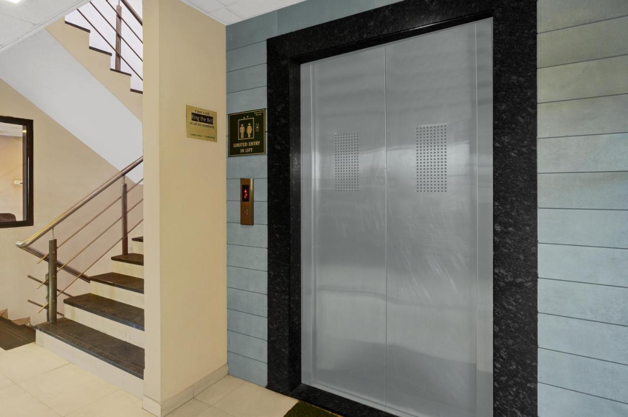 Greenotel Rooms Hazira, Сурат Экстерьер фото