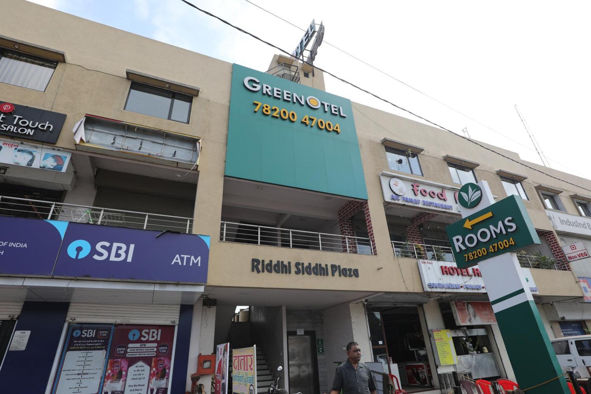 Greenotel Rooms Hazira, Сурат Экстерьер фото