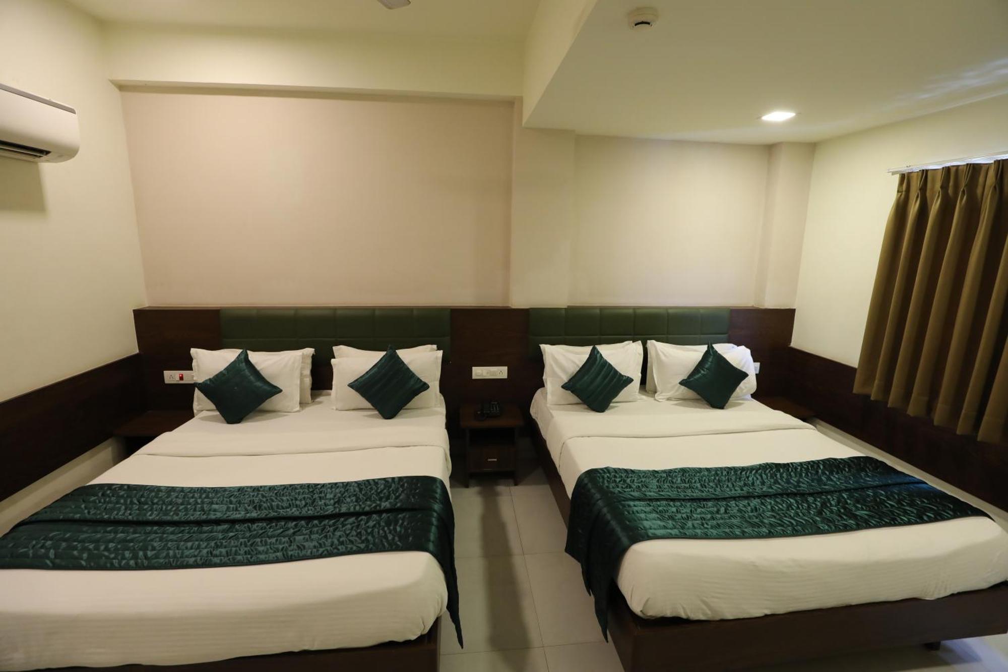 Greenotel Rooms Hazira, Сурат Экстерьер фото