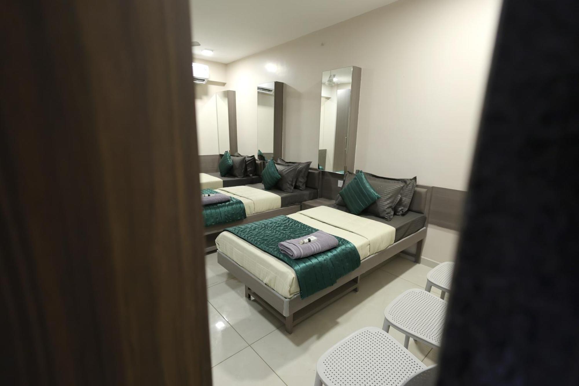 Greenotel Rooms Hazira, Сурат Экстерьер фото