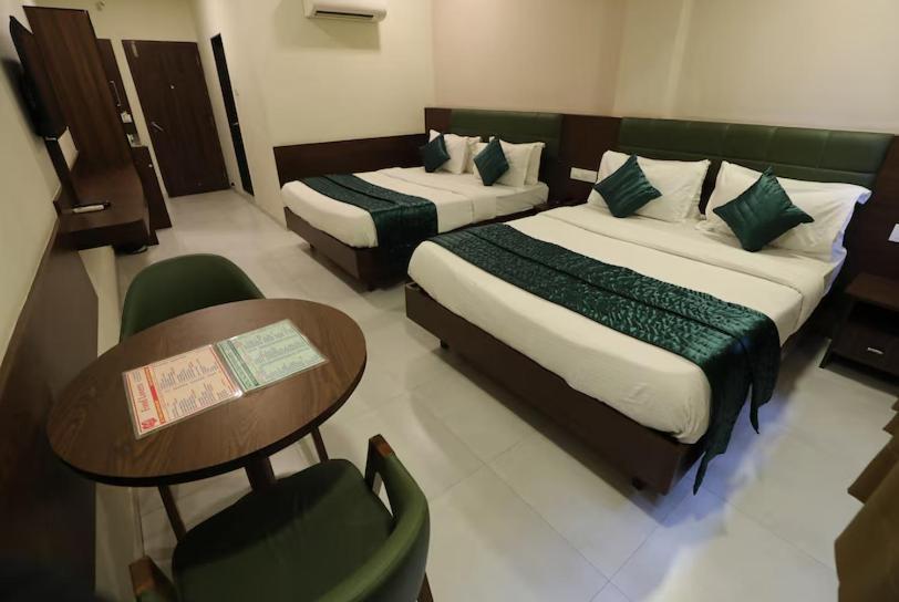 Greenotel Rooms Hazira, Сурат Экстерьер фото