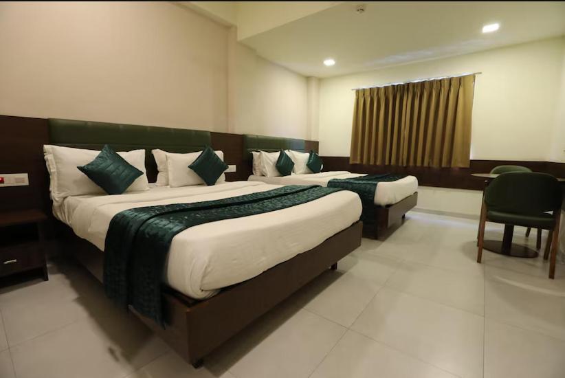 Greenotel Rooms Hazira, Сурат Экстерьер фото